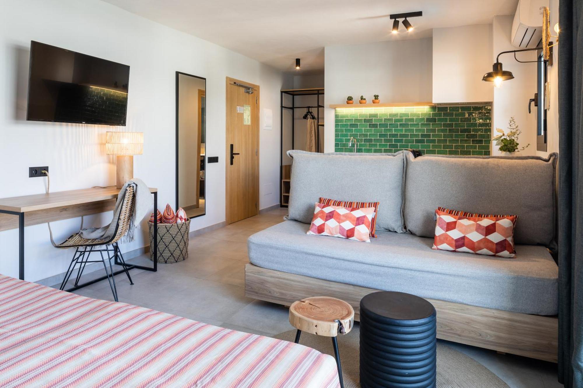 Aparthotel Casita Blanca - Adults Only Сан-Антонио-Абад Экстерьер фото