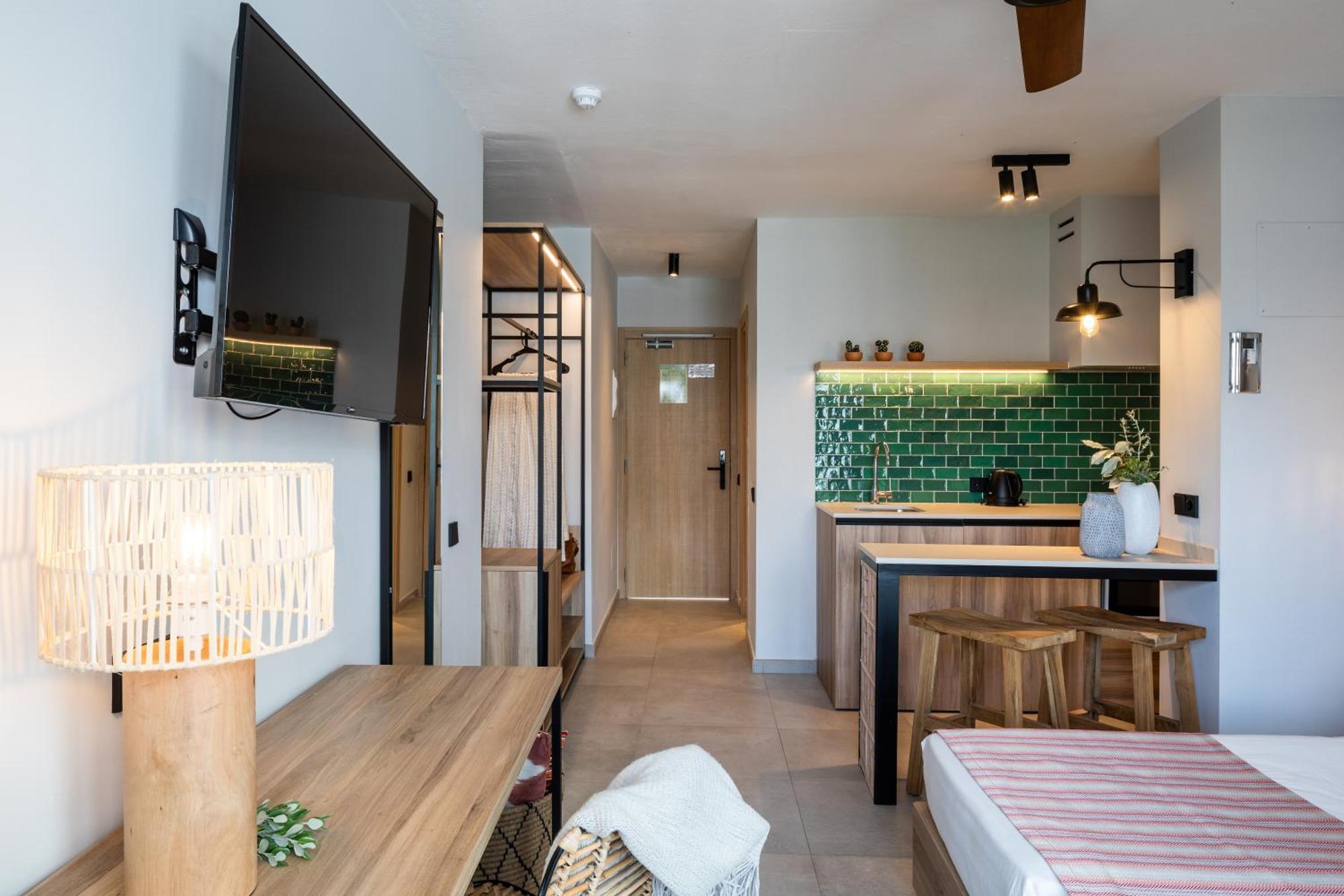 Aparthotel Casita Blanca - Adults Only Сан-Антонио-Абад Экстерьер фото