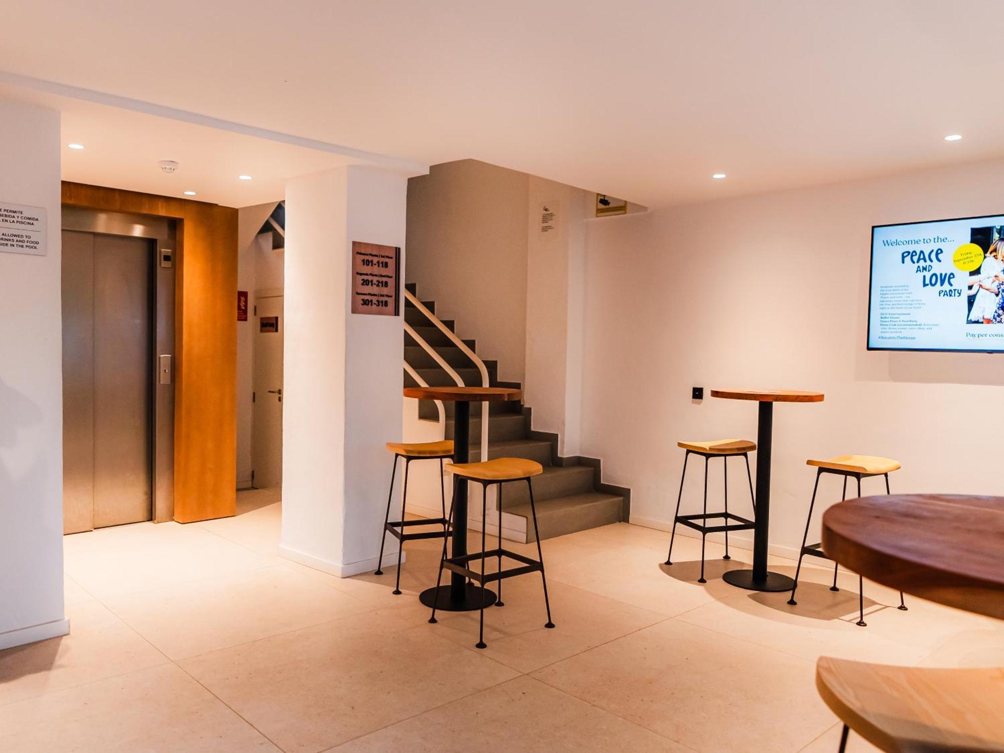 Aparthotel Casita Blanca - Adults Only Сан-Антонио-Абад Экстерьер фото