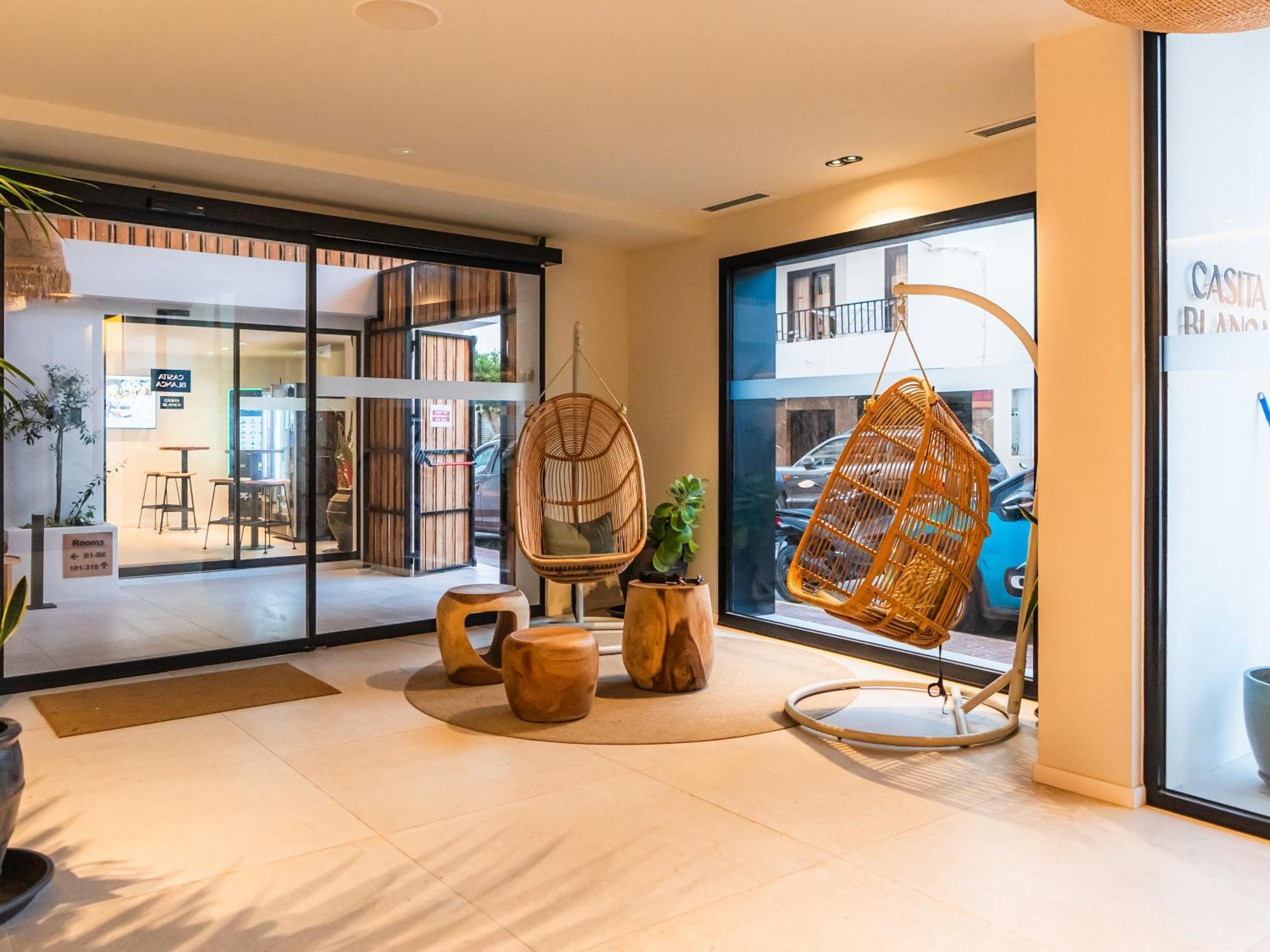 Aparthotel Casita Blanca - Adults Only Сан-Антонио-Абад Экстерьер фото