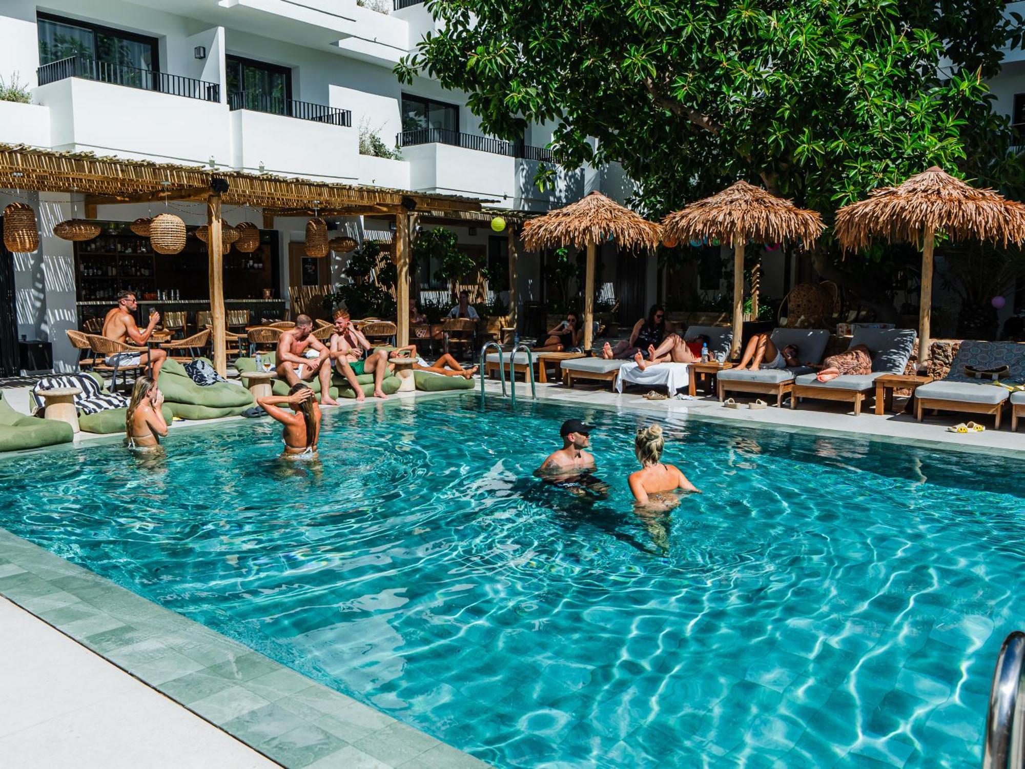 Aparthotel Casita Blanca - Adults Only Сан-Антонио-Абад Экстерьер фото